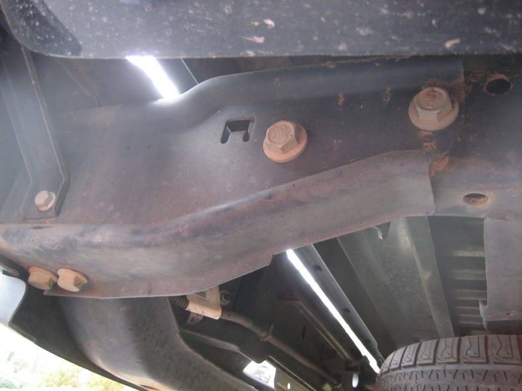 HOW TO 1" Body Lift w/Hockey Pucks (56k warning) Chevy Colorado